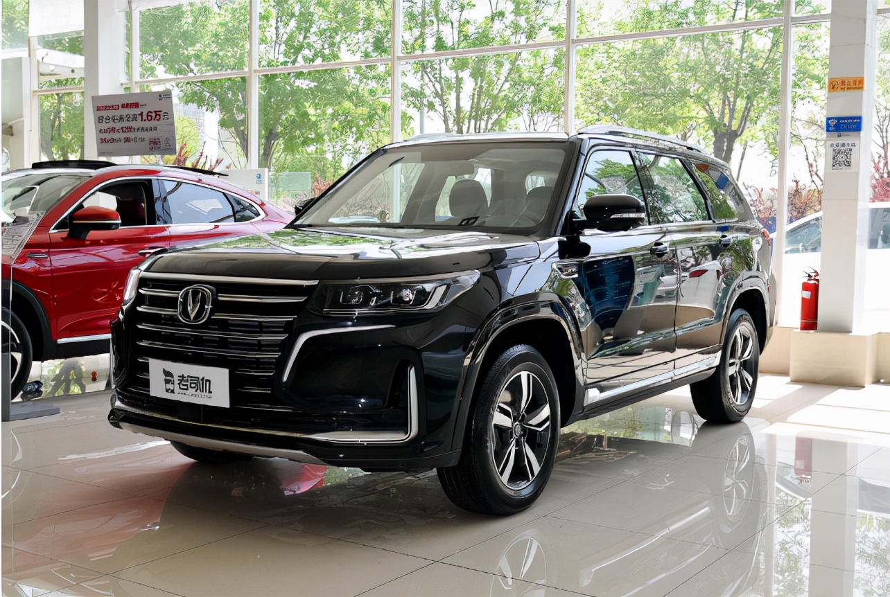 17.58万的车,长安cs95最新款的七座