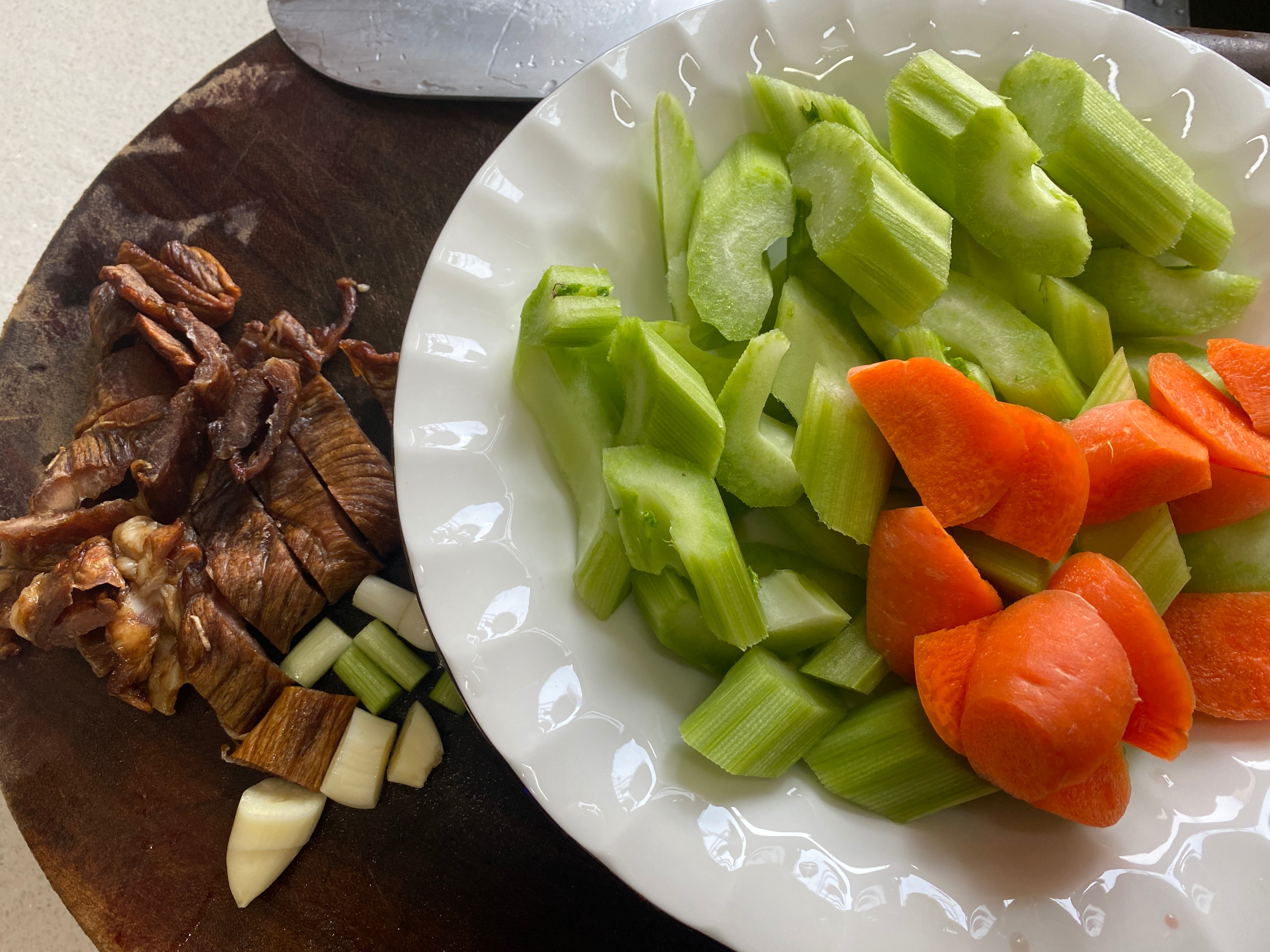 要想减肥就不要吃这几种蔬菜,这6种蔬菜减肥期间必备越吃越瘦