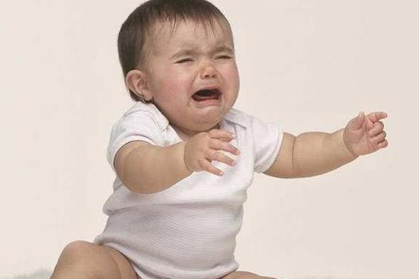 宝宝总是被家长凶会有什么影响,7个月宝宝被妈妈凶哭