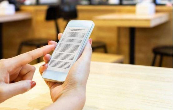 把看小说当成一份工作,半年赚了6位数