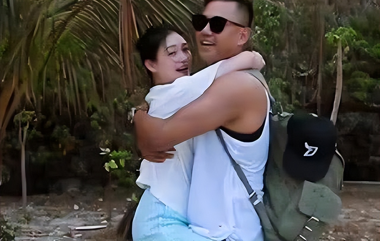 具俊晔晒与大s重逢画面韩国网友,具俊晔大s回韩国