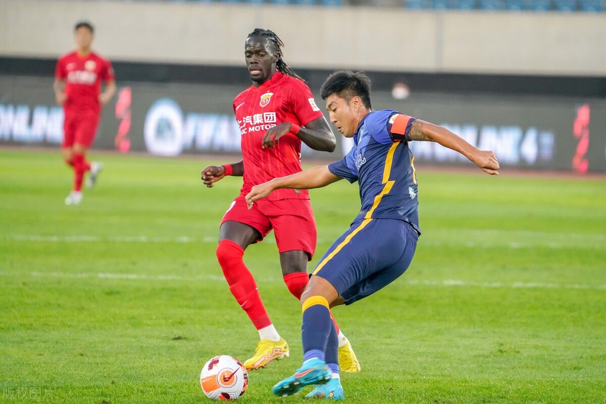 上港亚冠逆转,上港锋霸武磊