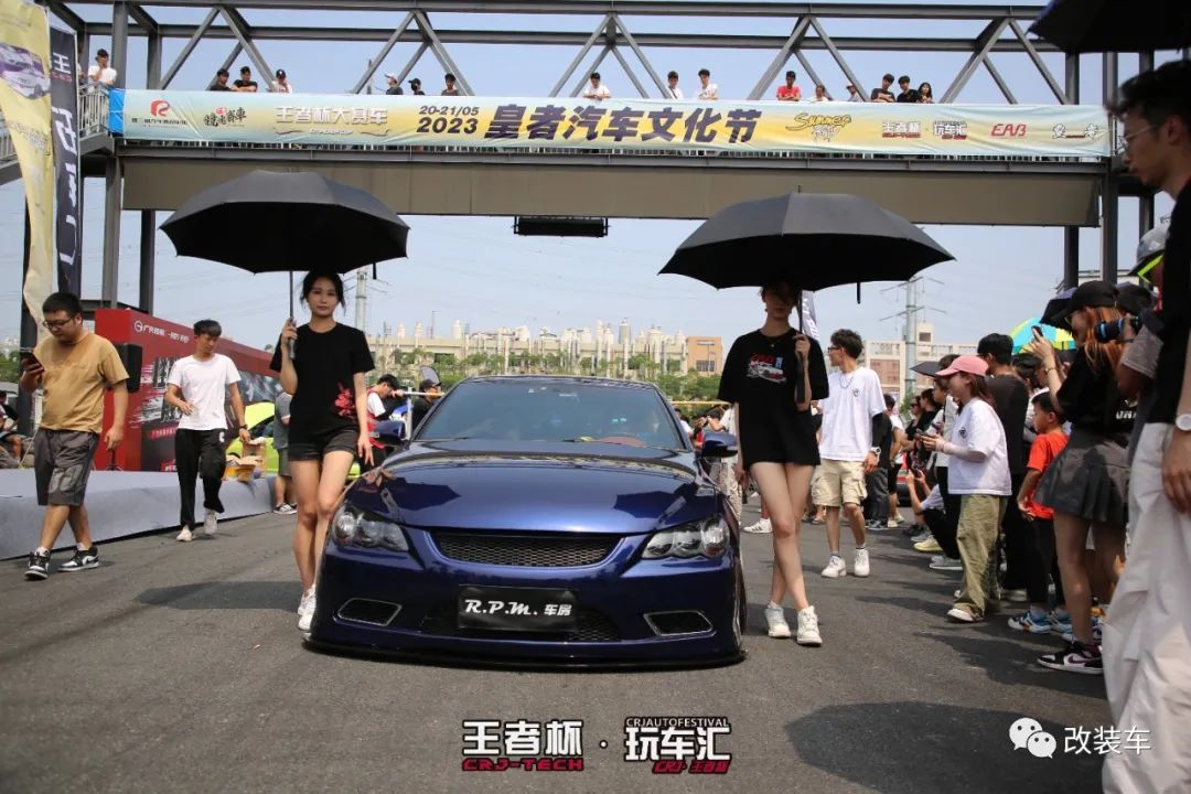 气动宽体丰田锐志,气动宽体姿态