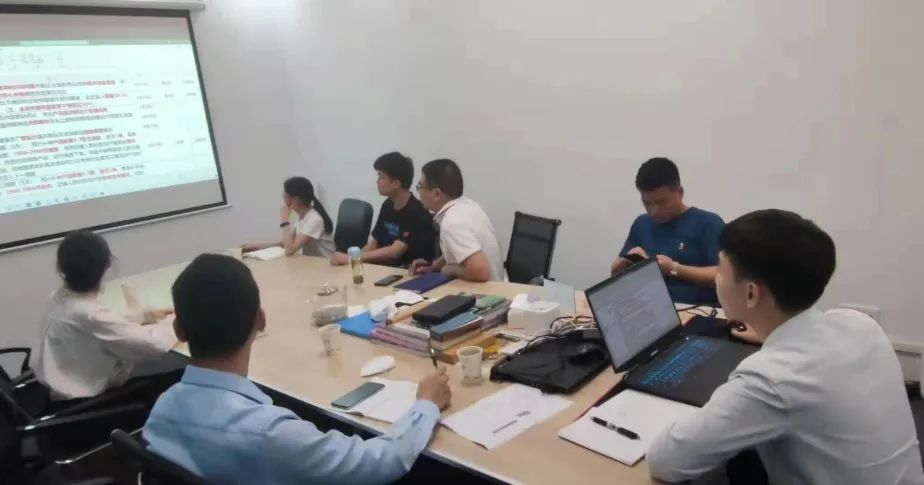 优秀电商人，深圳市携创高级技工学校华南城电商学院，你值得拥有