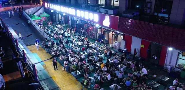 淄博“杀”疯了，挣到口袋里的钱，竟然主动“吐”了出来