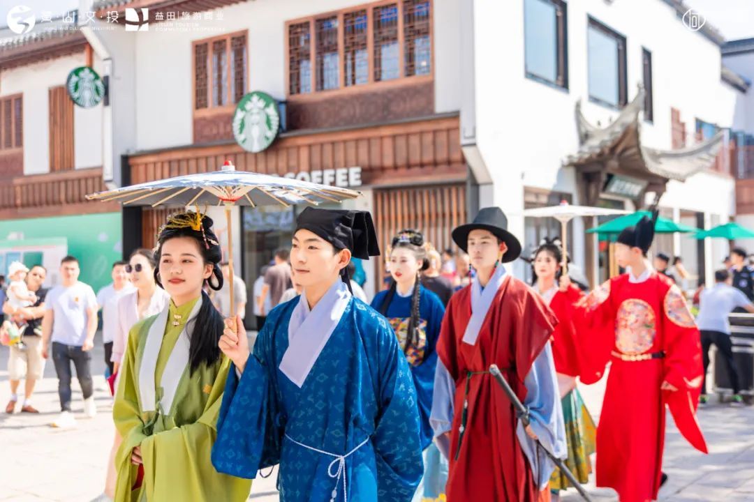 黄山风景屯溪老街,夜游黄山屯溪老街一角