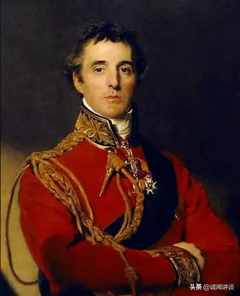 英国君主立宪制的特点及评价,英国君主立宪制君主的权力