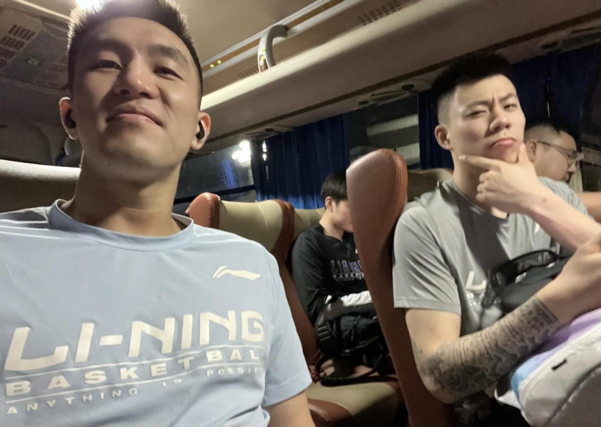 篮球痴汉,郭艾伦痴迷南斯拉夫步