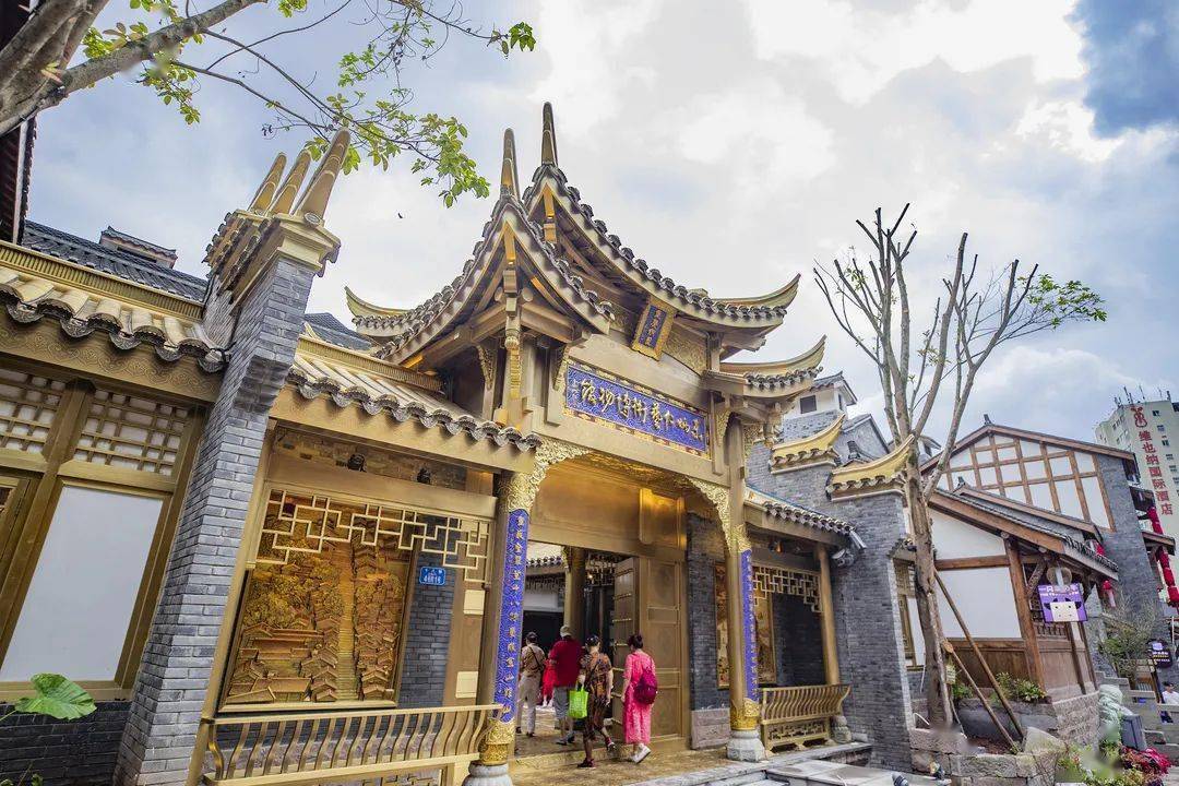 重庆十八梯是重庆游玩最后一站,重庆周边十八梯风景区介绍