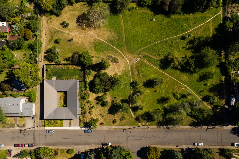 美国平房住宅,草地房屋建筑设计