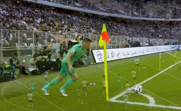 长传和射门位置,射门时支撑脚位置