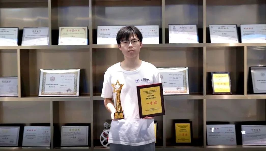 娉変俊棰佸鍏哥ぜ,娉変俊姒滄牱