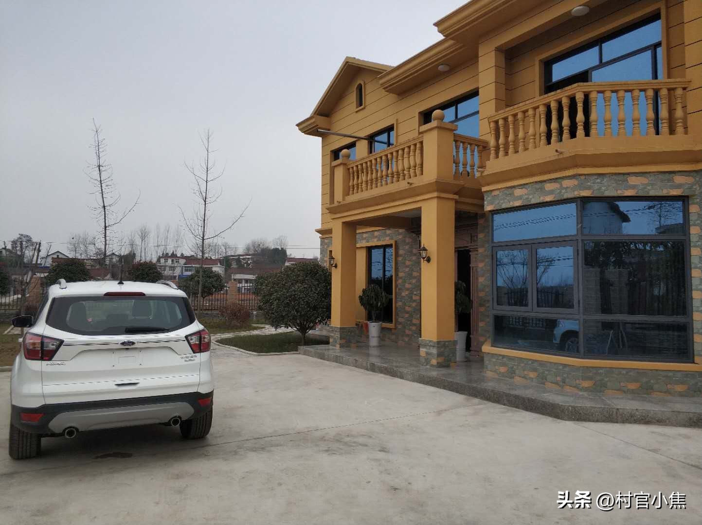 在农村村干部靠什么收入,农村村干部的工资到底有多少