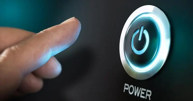 电脑主机指示灯一闪一灭打不开,电脑主机按钮一闪一闪是什么原因