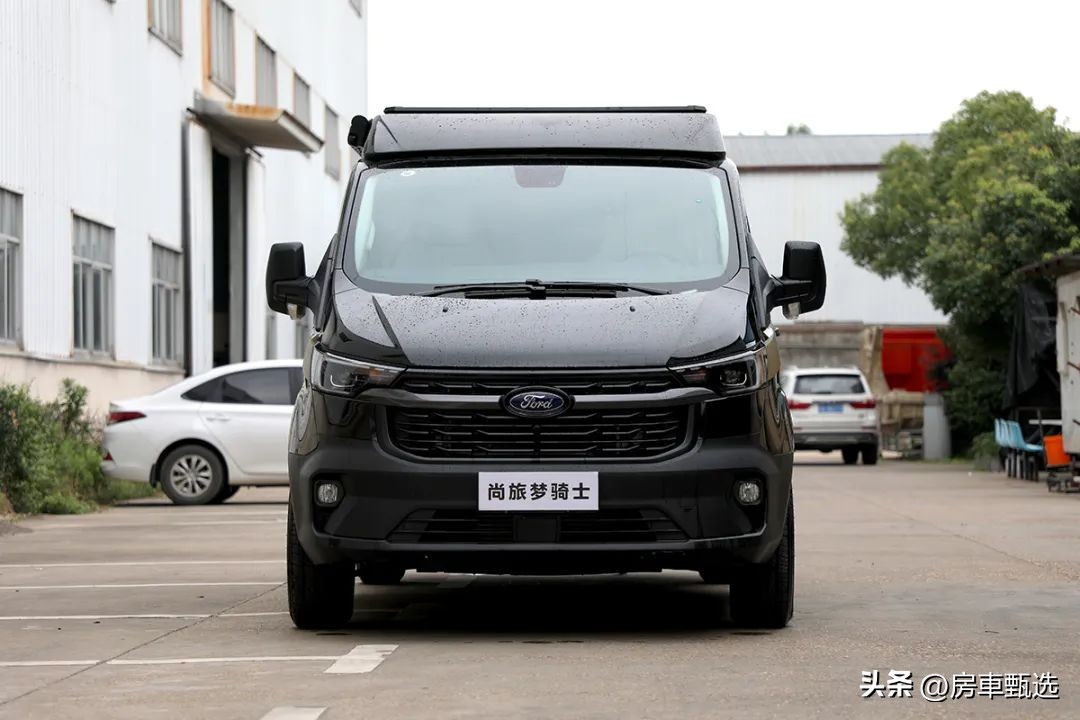 福特新全顺升顶商旅房车,福特新全顺2023款旅居房车