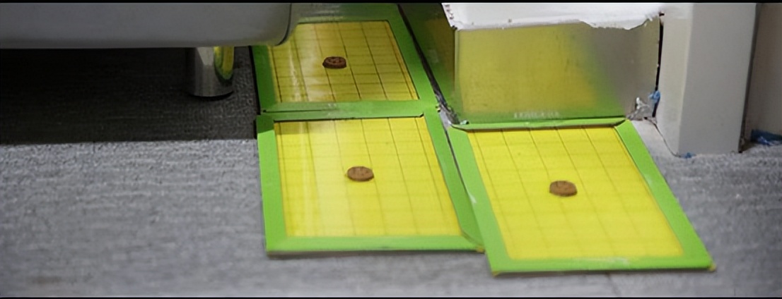 粘鼠板毒性,粘鼠板的诱鼠剂成分