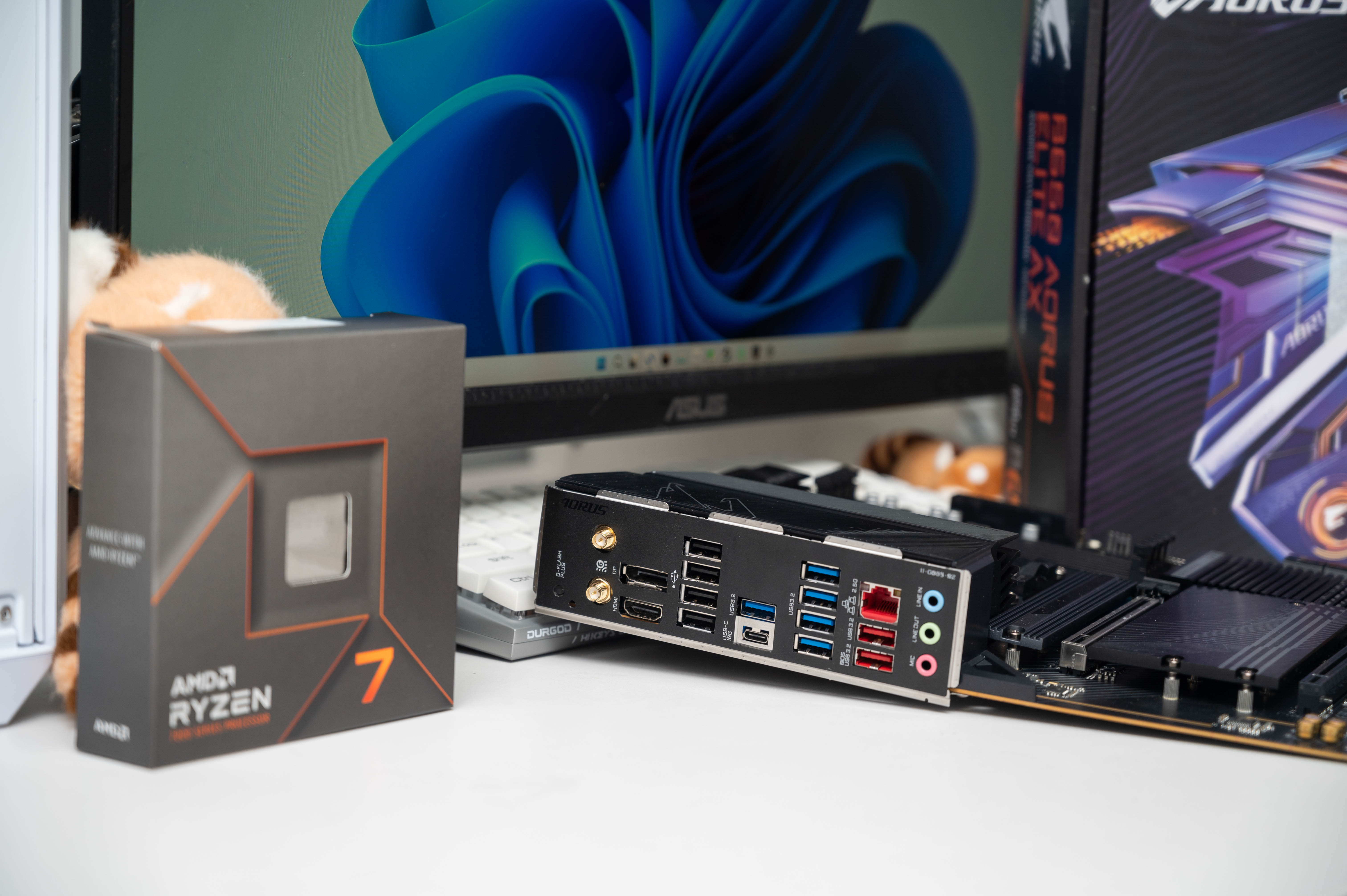 技嘉小雕d5b760maeliteax,zen4新品