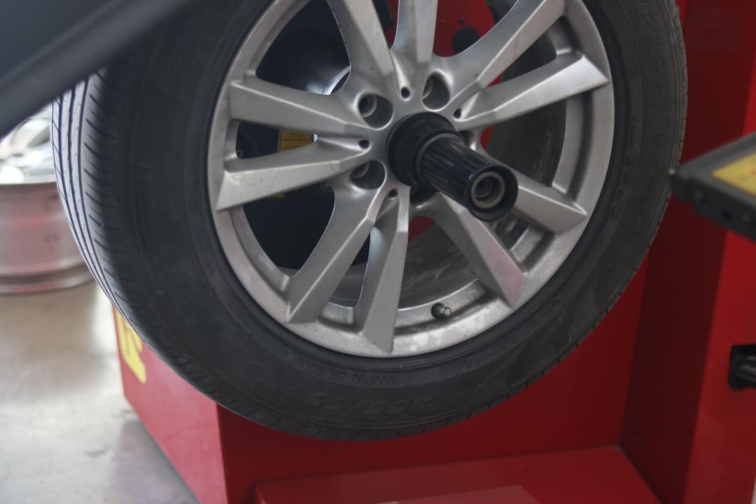 翻新整备一台老x5,翻新08年x5