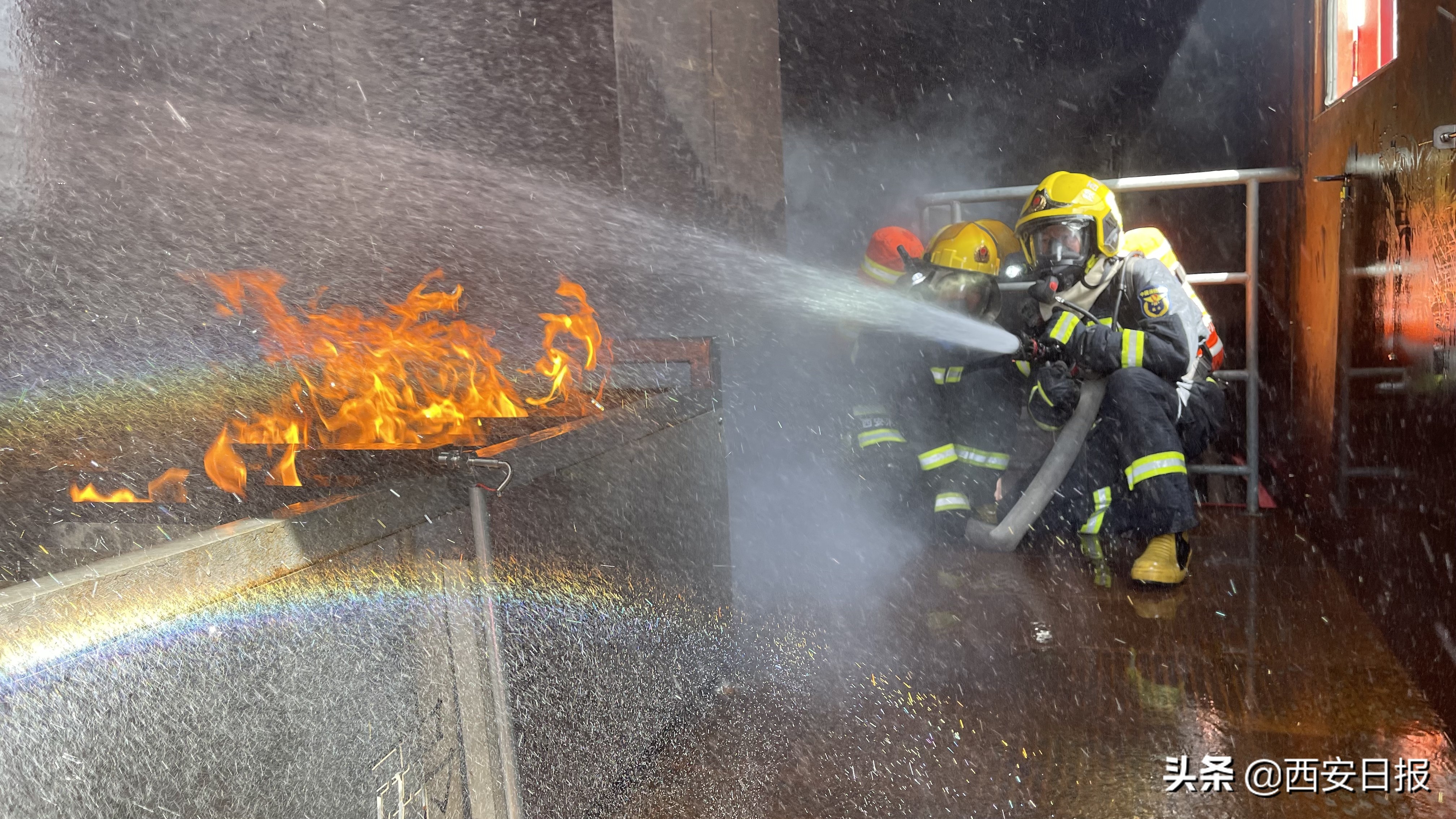 始终坚守奋战在灭火救援一线的劳动模范江永木