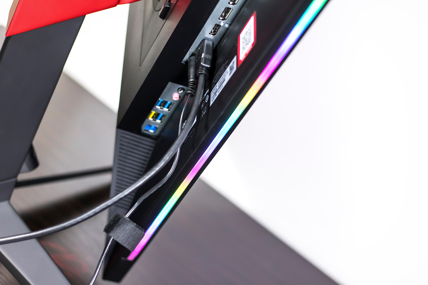 aoc显示器ag274qs吃鸡测试,agonag274uxp显示器测评