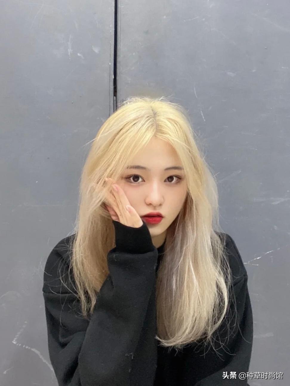 2022短发女流行发色冬季,显白发色2022流行色黄黑皮不用漂