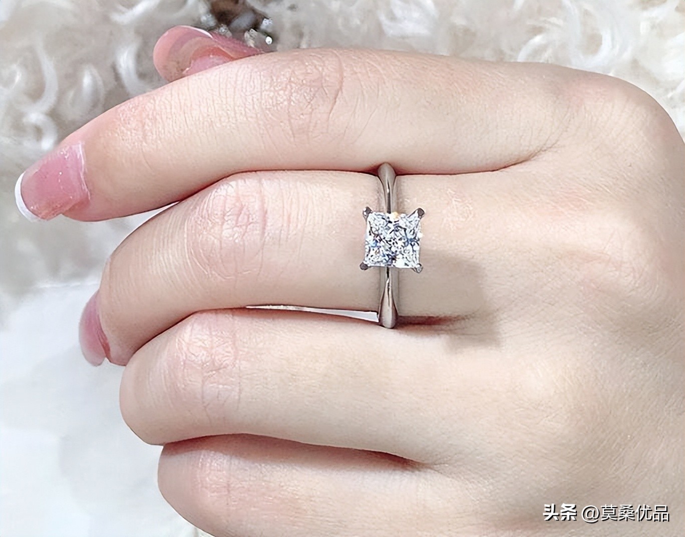 莫桑石实验室培育和天然钻石区别,实验室合成的是钻石还是莫桑石