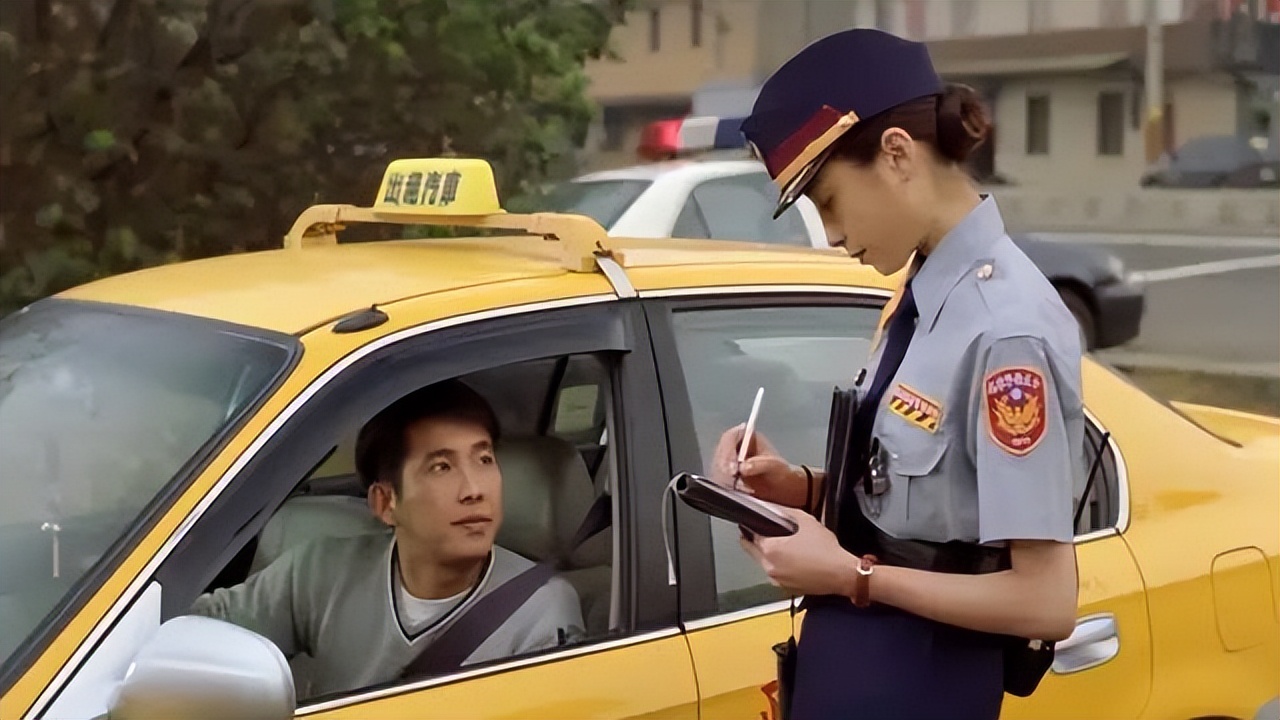 绝对能把人笑死的经典喜剧,这5部百看不厌的喜剧笑到你流泪