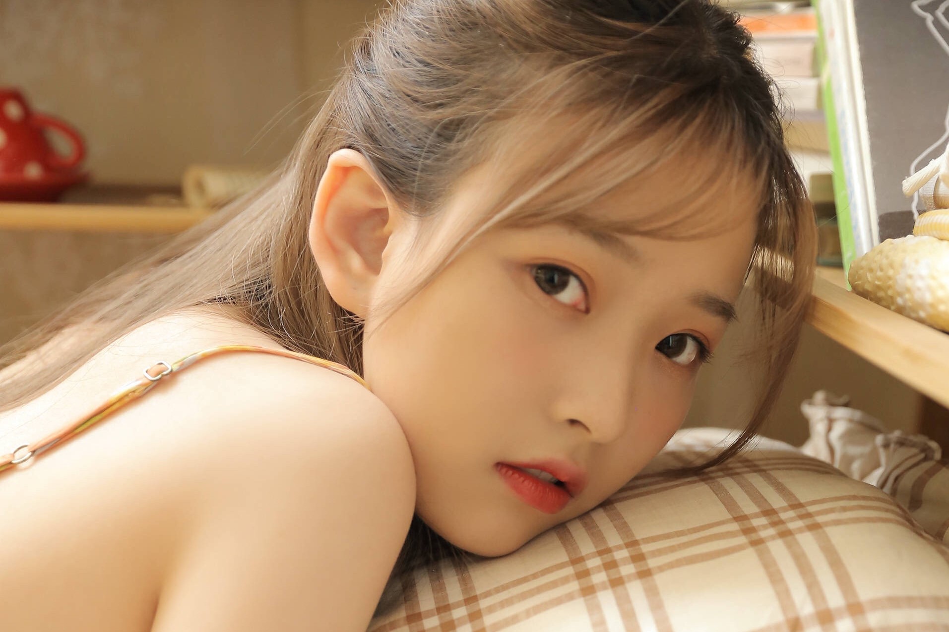 和女生聊天好好的突然不回消息了,女孩子不主动聊天但是会回你信息