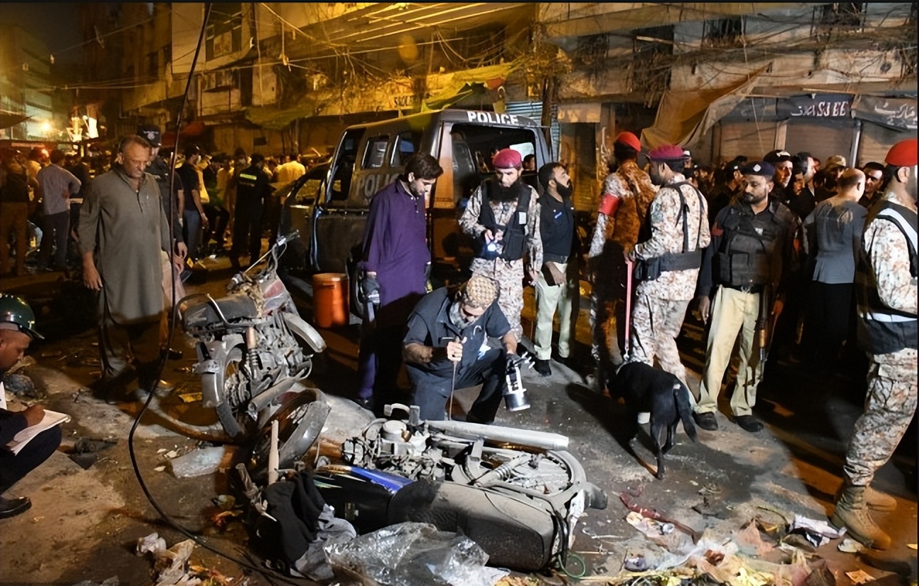 中国游客泰国遭抢劫视频,中国3名游客在泰国抢劫被抓