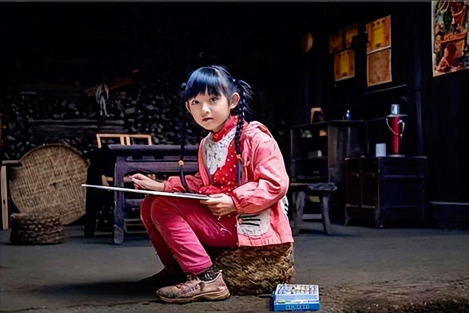 7岁女孩身患绝症，不愿拖累养父，自愿放弃治疗，感动无数人