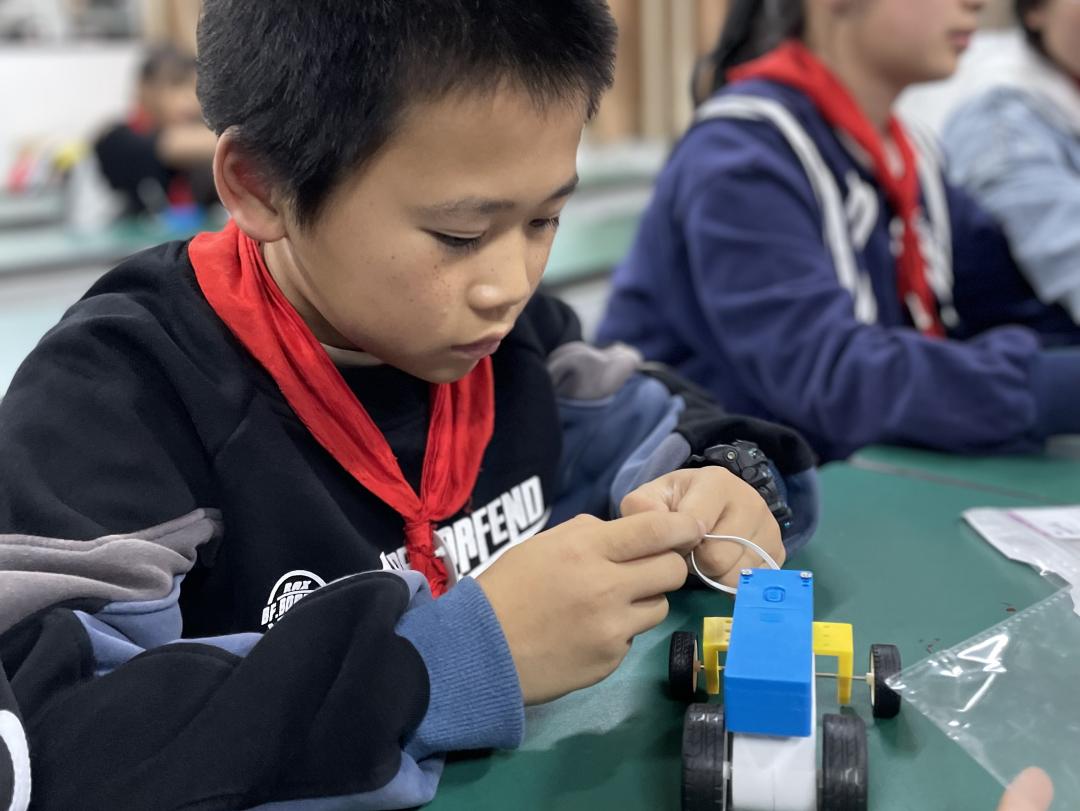 中心小学双师教学,小学双师课堂教学案例