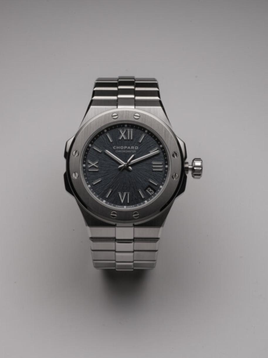 名表专柜一般都不给试戴,名表专卖店都买不到表