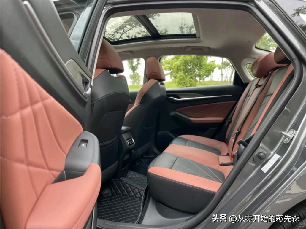 长安逸动uni-t尊贵版,长安逸动对比长安uni-t