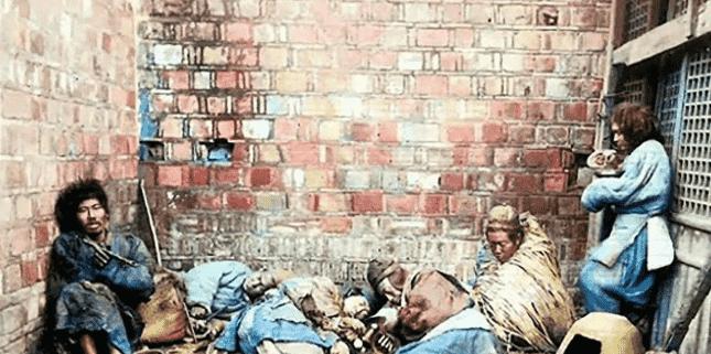 侵华日军暴行实录彩色图片,20张图片揭发日寇暴行