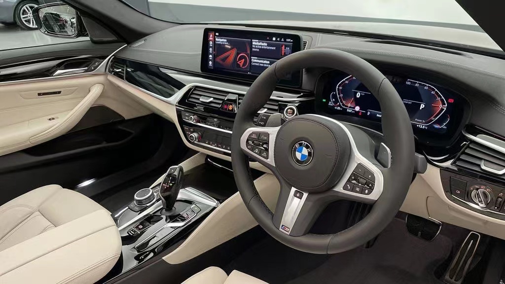 新款宝马530d进口,宝马530d旅行