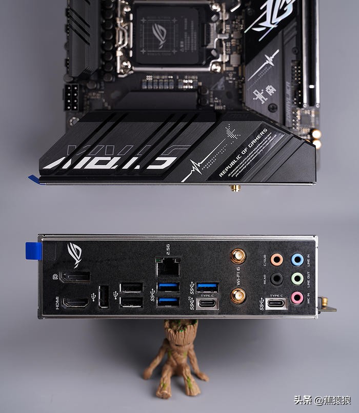 12600K+STRIXB660-I+RTX3060，AKLLAA5立式ITX机箱装机展示