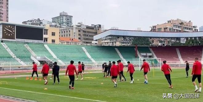 1000万专项资金不翼而飞，扯下中国足球遮羞布，​河北队罢训有原因