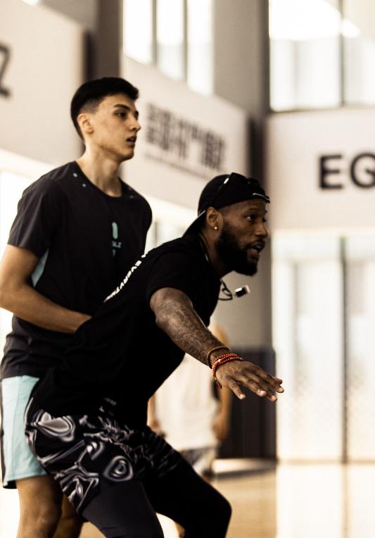 威姆斯宏远退役,威姆斯退役教练