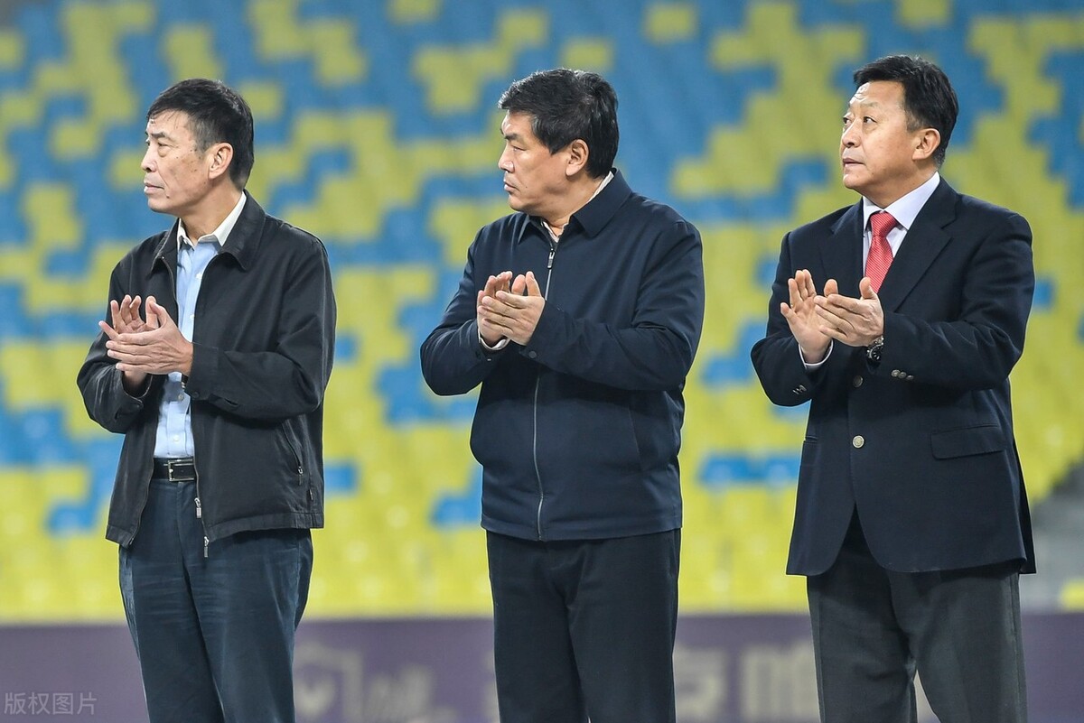 中性化名称变革失败!足协官宣两球队改名,陈戌源的一厢情愿落空