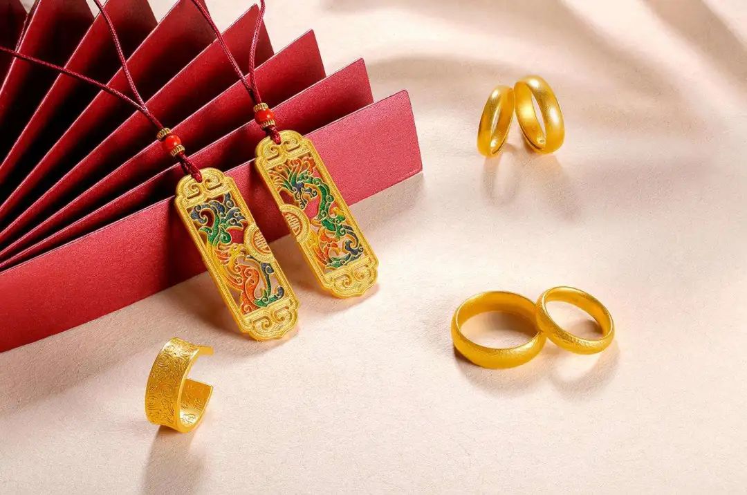 一口价金饰和论克计算有什么区别,买金饰是按克买还是一口价好