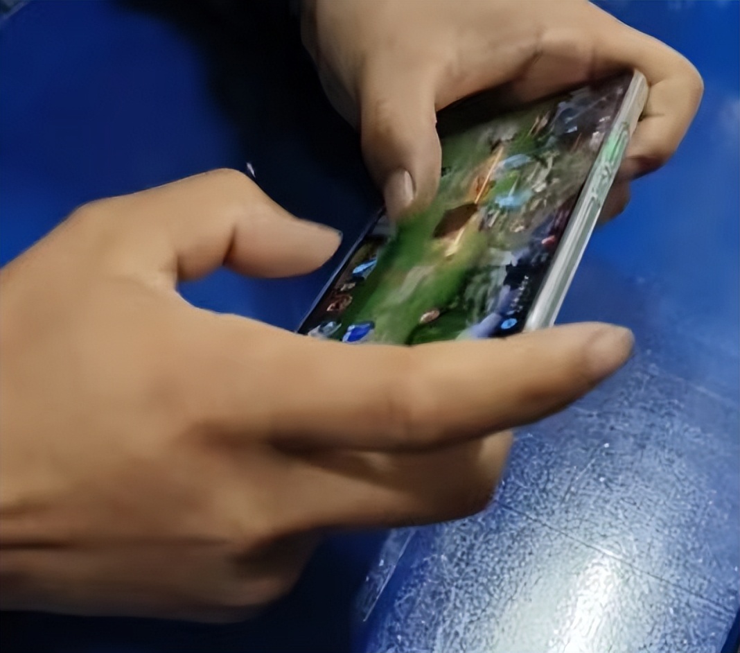 推荐几款适合打游戏的手机,推荐几款好玩的游戏手机版