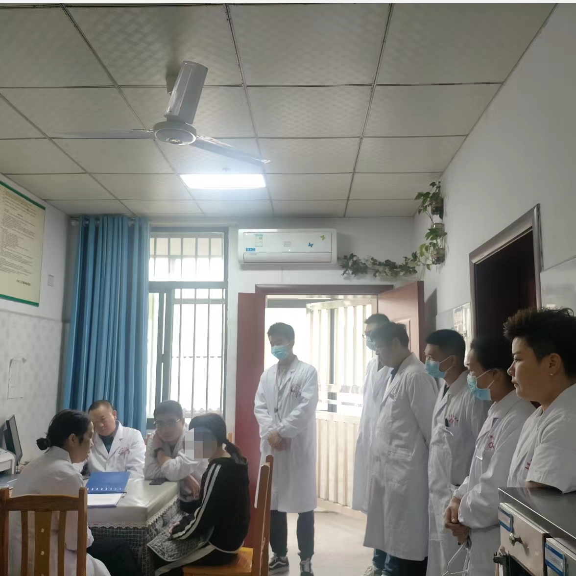 省脑科医院张喜艳教授来院坐诊，深受病友好评