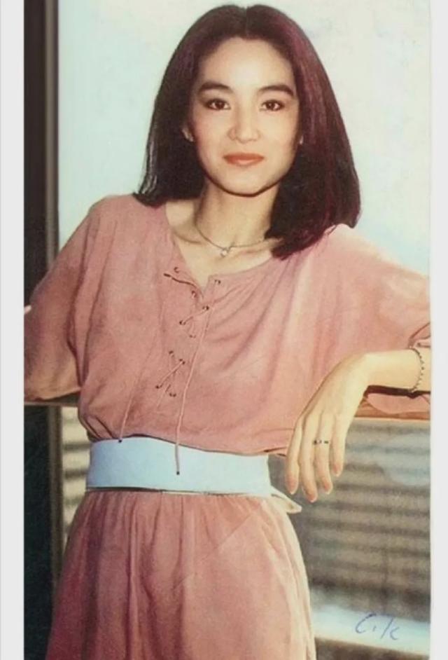 林莉和林青霞是亲姐妹吗,林莉与林青霞