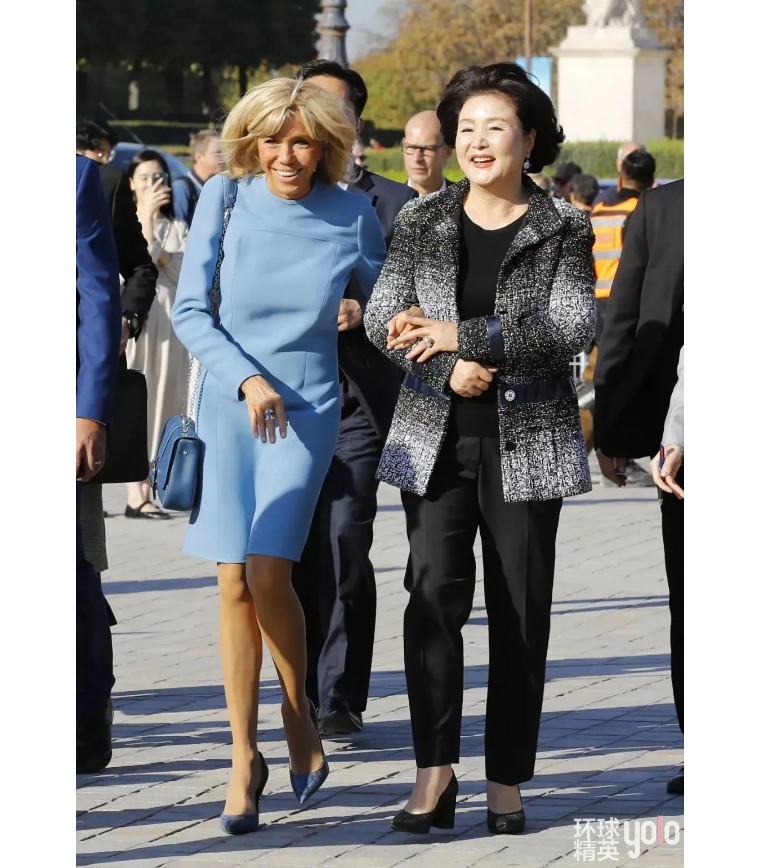 韩总统夫人被曝花10亿公款买衣服？经查都是山寨货！魔咒剑指总统