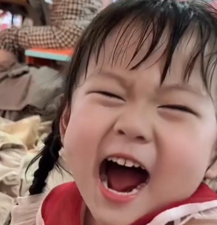 妮妮工厂小员工,妮妮的真实妈妈