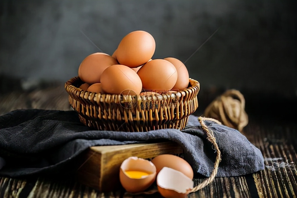 老年人缺蛋白质吃什么补得快,老年人蛋白质如何通过食物摄取