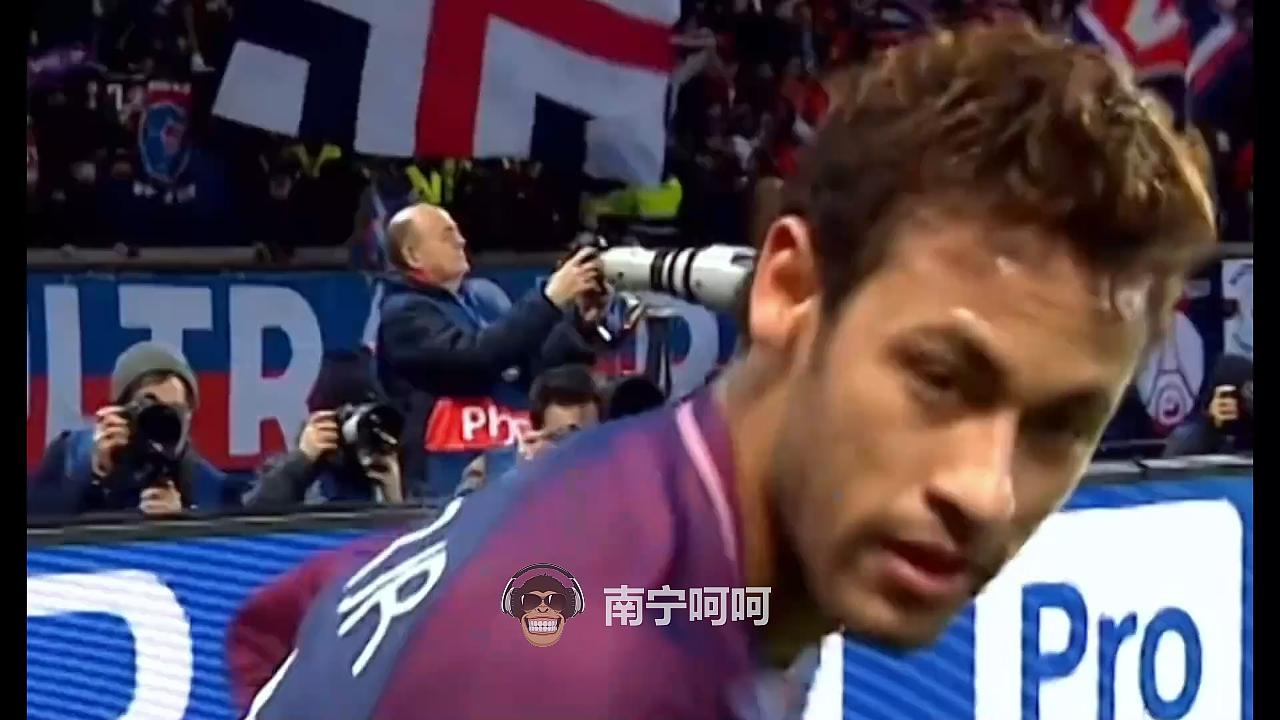 巴西一哥历史最高转会费,世界足坛第一个身价过亿的是谁