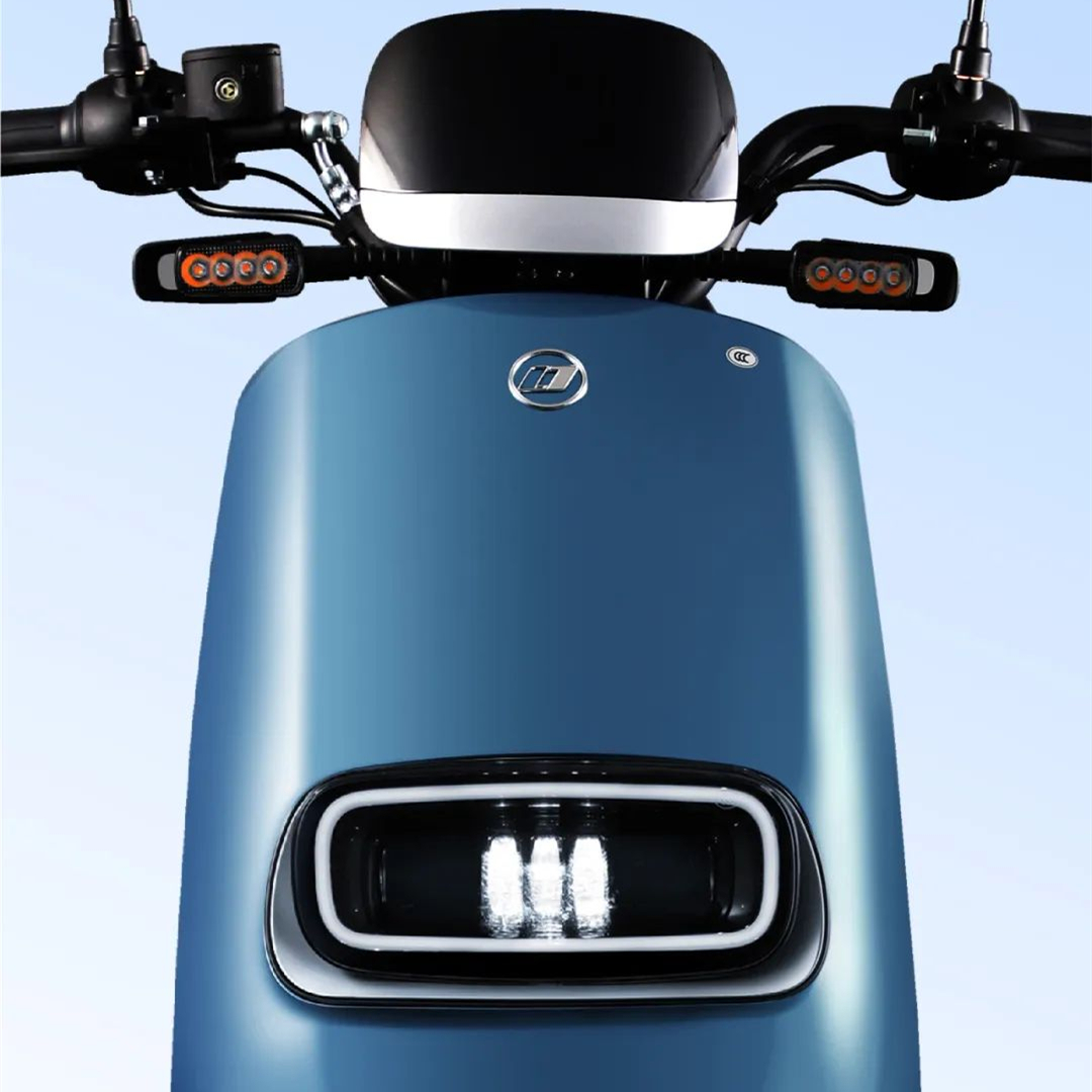 绿佳推出星钻，动感车身设计，搭载矢量变频控制器，续航与动力足