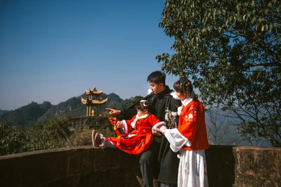 徽州过大年|【齐云山春节专享】2天1晚低至599！新年烟花秀、线下集五福、财神巡游…年味超浓！