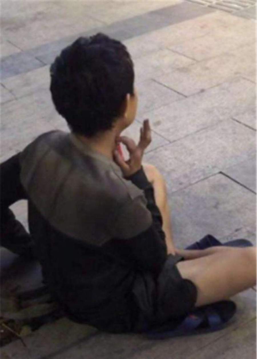 华强北一代山寨机鼻祖陈金陵,华强北山寨机大王陈金陵年轻照片